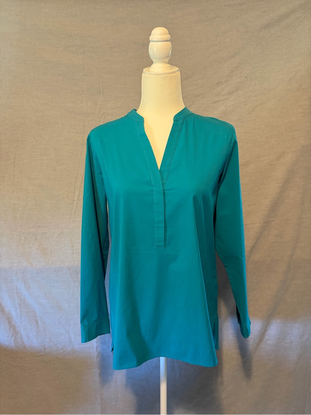 J.Jill Women’s Teal Split-Neck Blouse size XS